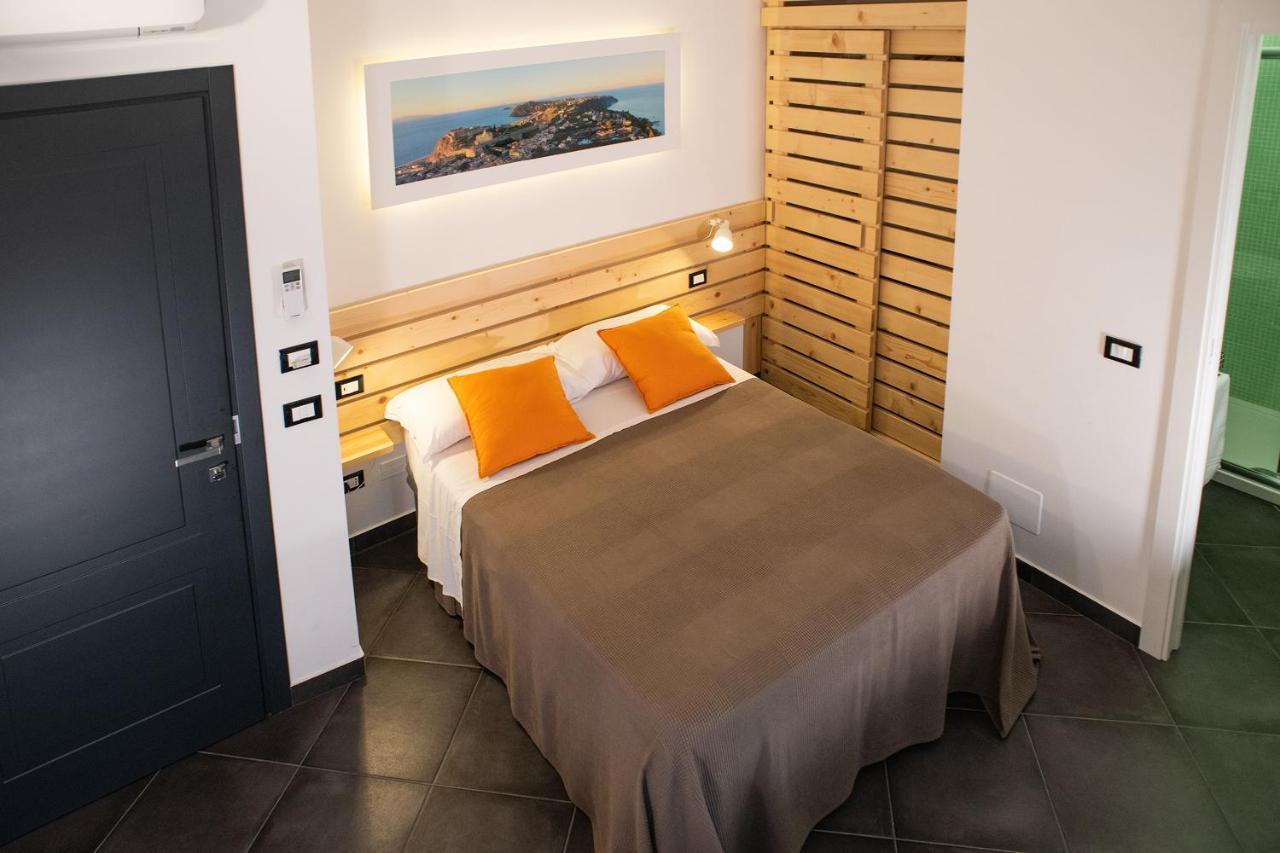 Incentro B&B Милаццо Экстерьер фото